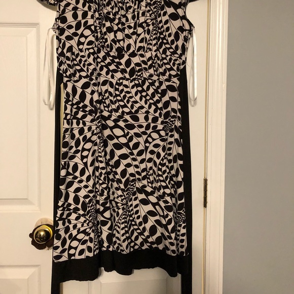 1X Fun Patterned Dress - Picture 3 of 3